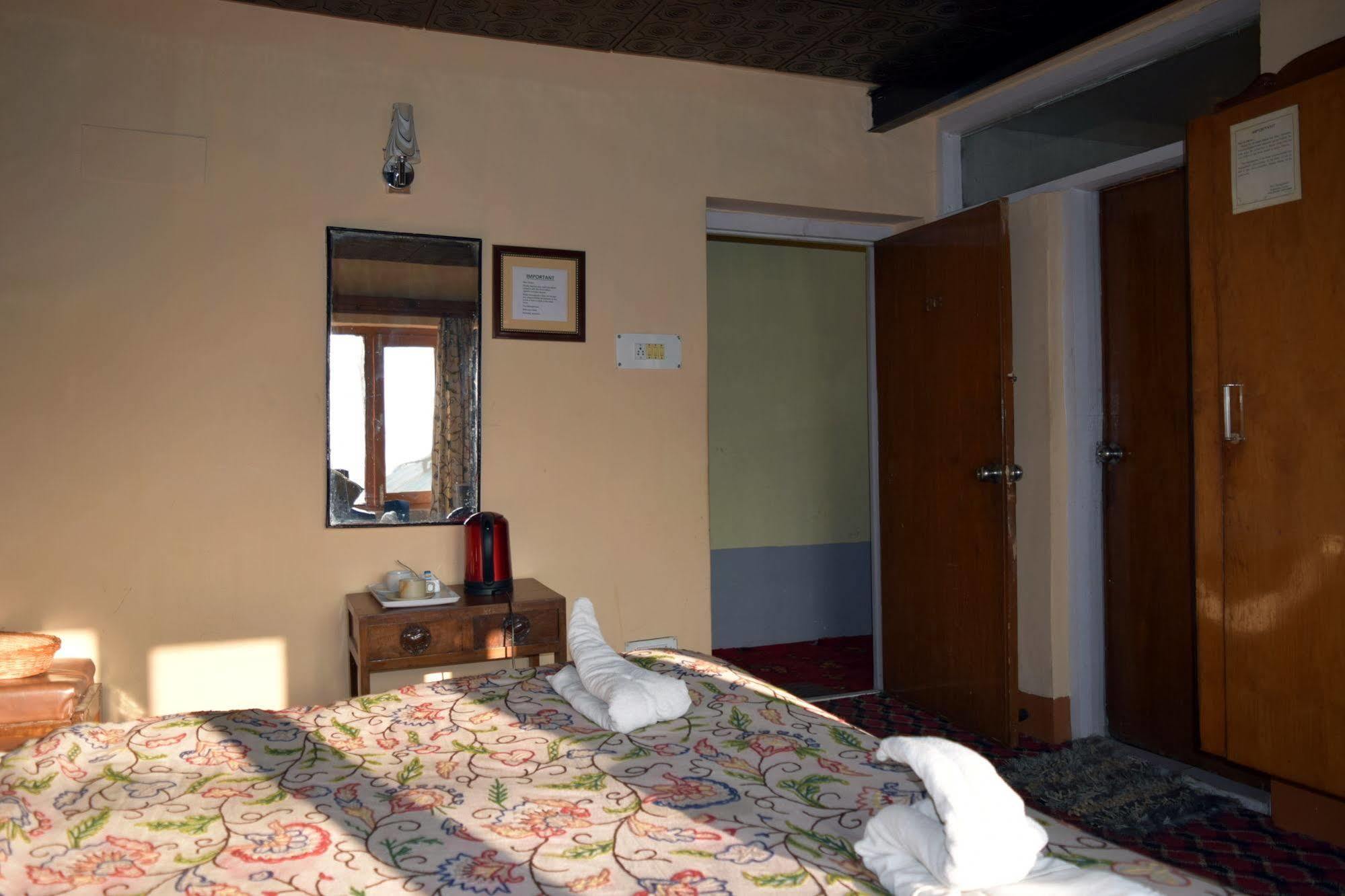 Welcome Hotel Gulmarg Extérieur photo